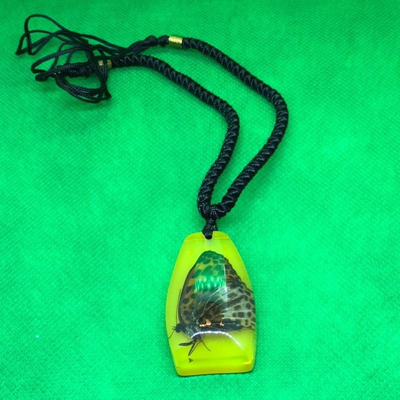 NEW Butterfly necklace - Picture 1 of 6